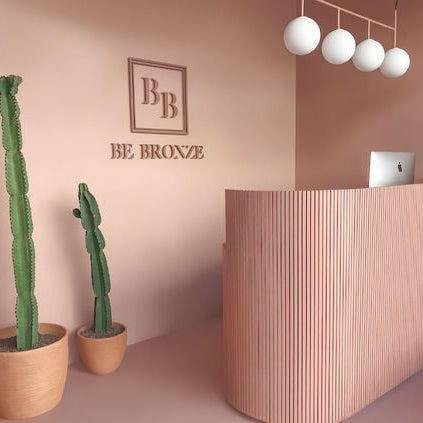 Creating a Lasting Impression: Reception Desk Styles for Beauty Salons