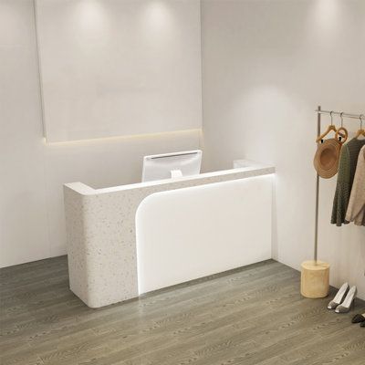 How to Design an Eco-Friendly Office Reception Desk