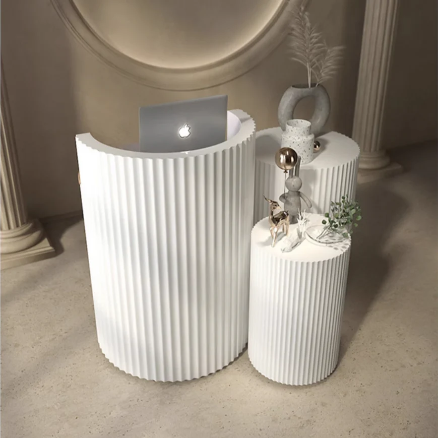 The Ares Small Reception Desk: A Stylish Welcome for Your Clients — M2 ...