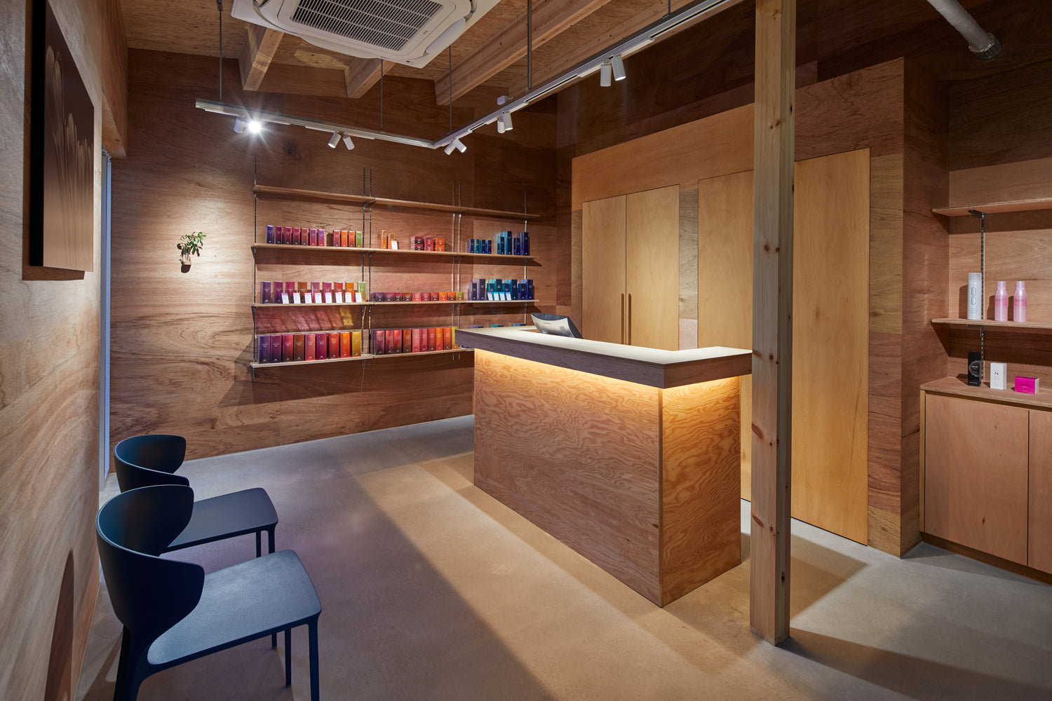 Enhance Your Store's Image with a Custom Reception Desk Designed to Ma ...