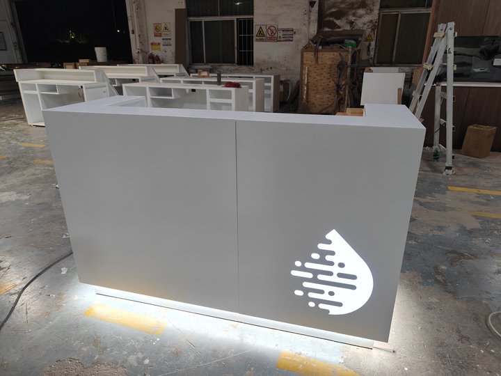 Danu Big Retail Reception Desk